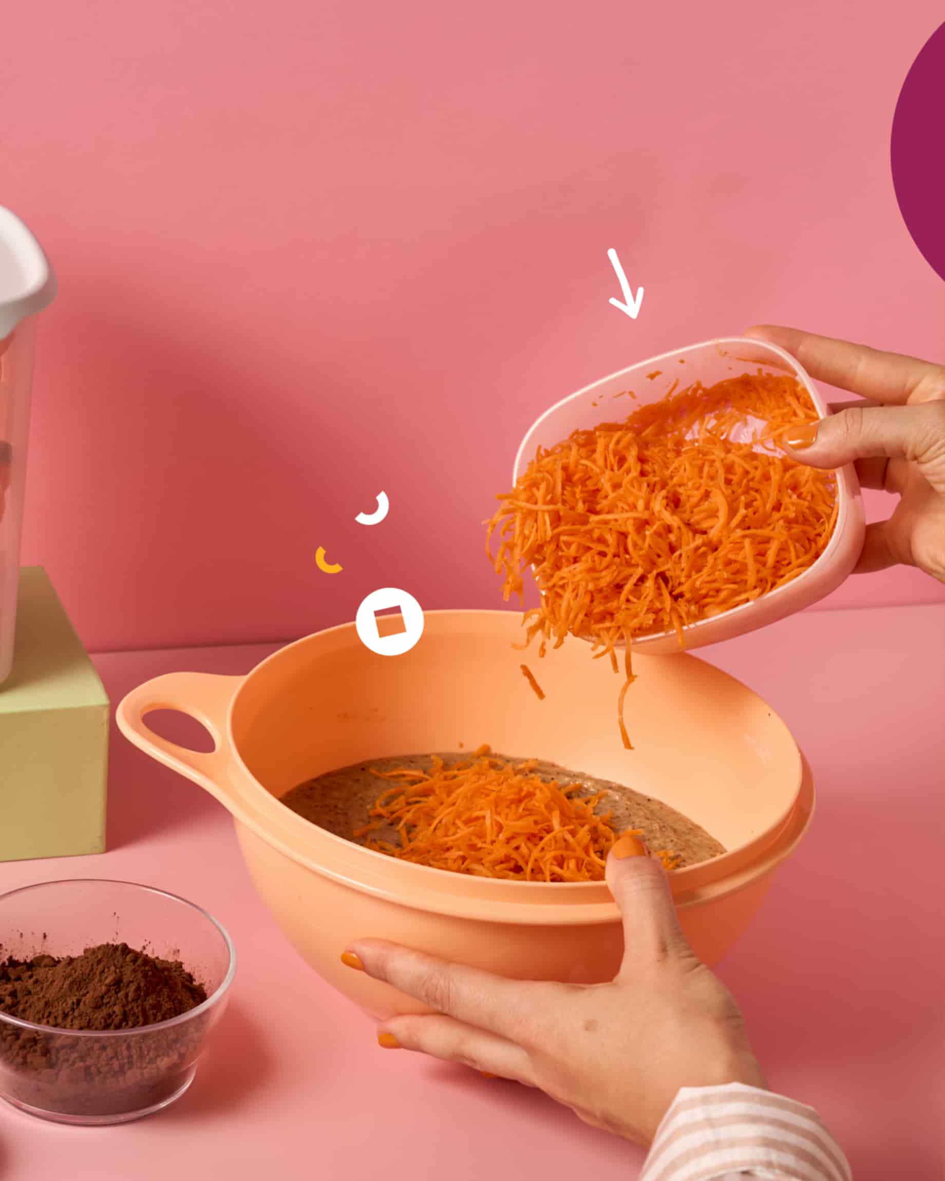 Maximilian 4,5l Rührschüssel von der Marke Tupperware / in der Farbe Peach / mit Luft & Wasserdichtem Deckel / auch Aufbewahrungs- und Servierschüssel / mit Praktischem Griff / Deckel in der Farbe Weiß / Hier direkt online kaufen