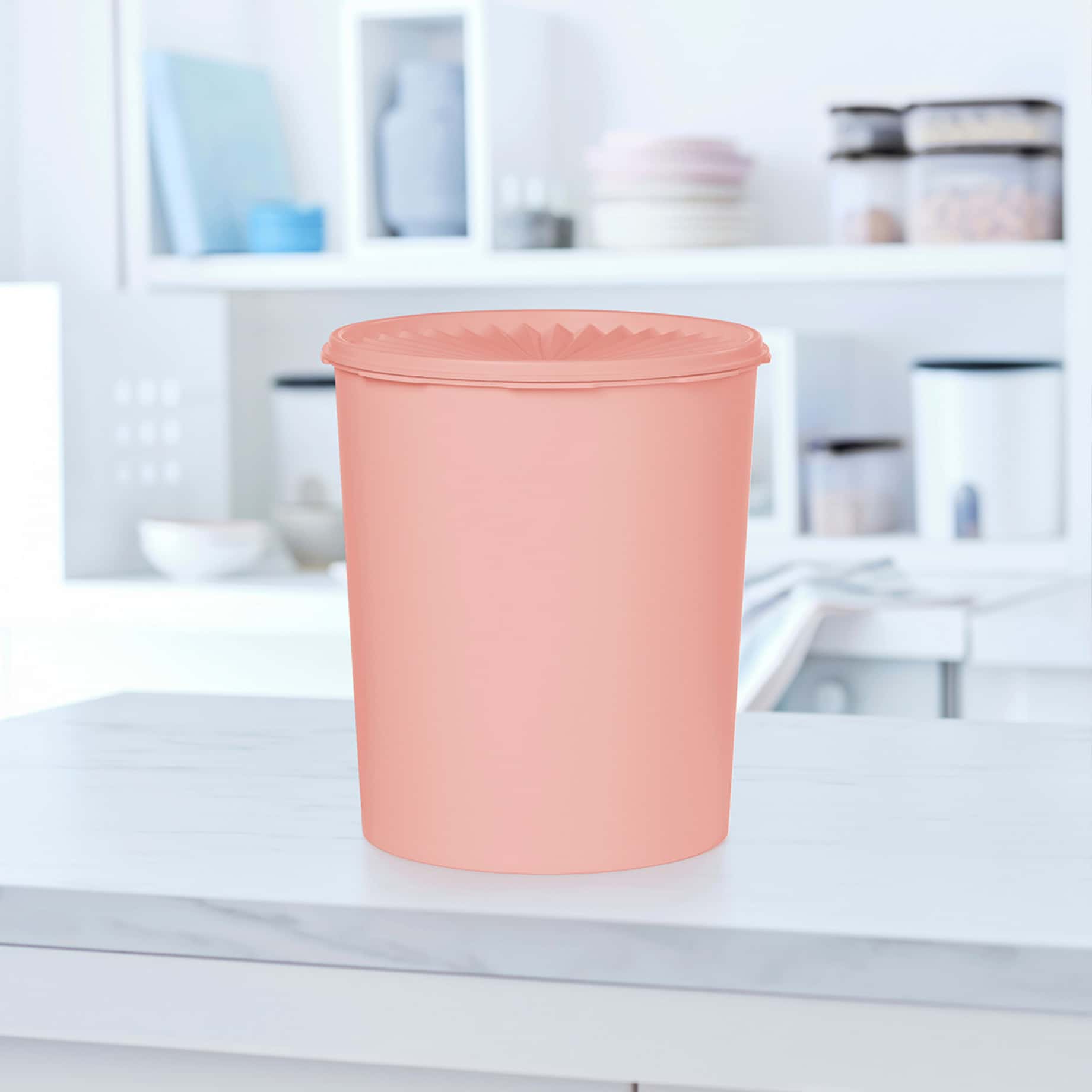 Sonnenbehälter 4L von der Marke Tupperware / in der Farbe Altrosa / Stapelbar /  Lebensmittelbehälter / Luft und Wasserdicht schließender Deckel / Hier direkt online kaufen