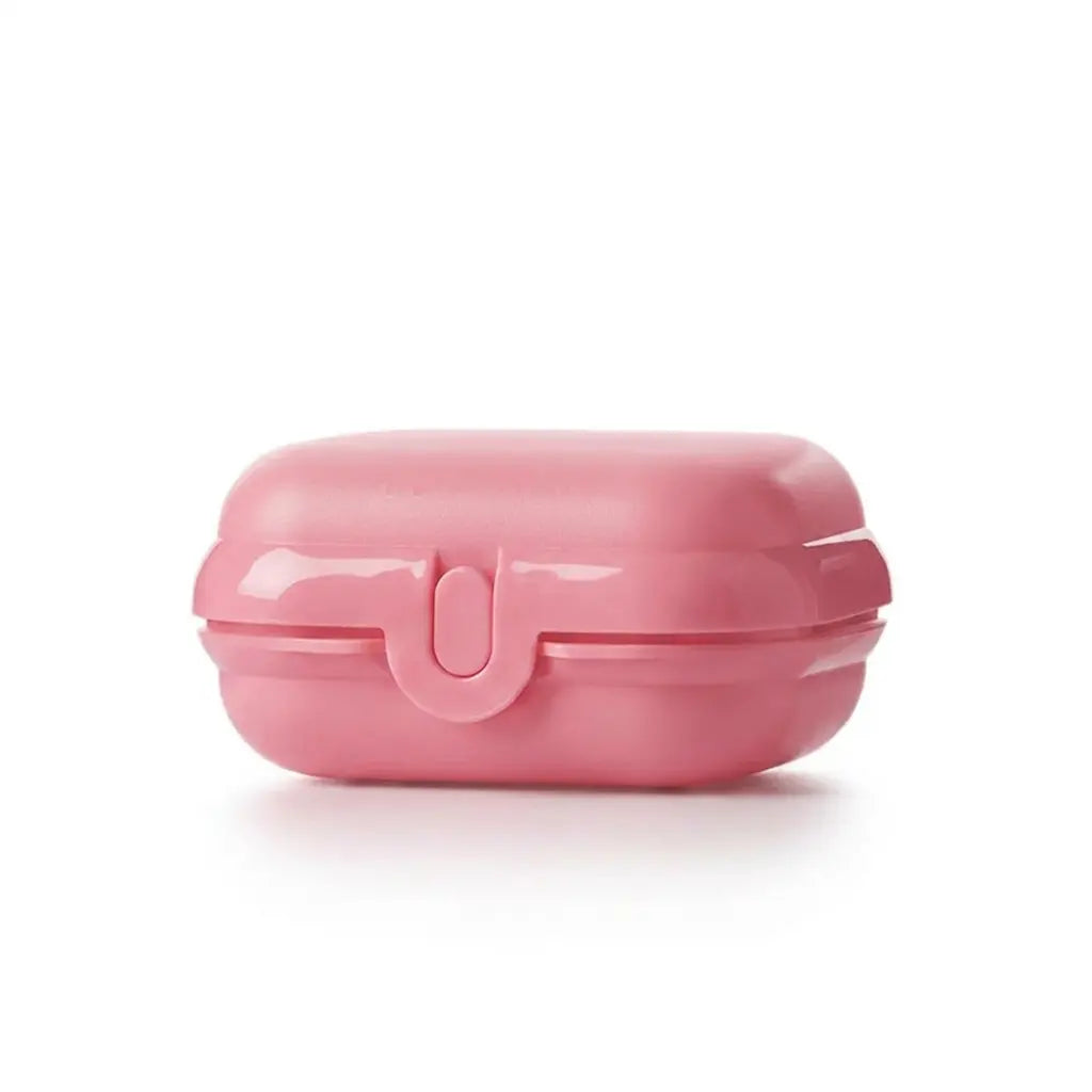 Oyster Mini Twin Box von der Marke Tupperware / in der Farbe Rosa mit BigT Design / Perfekt für Unterwegs / Ideal zum Transportieren von Kleinigkeiten / Umweltfreundlich / Handlich dank Abgerundeter Form / Hier direkt online kaufen 