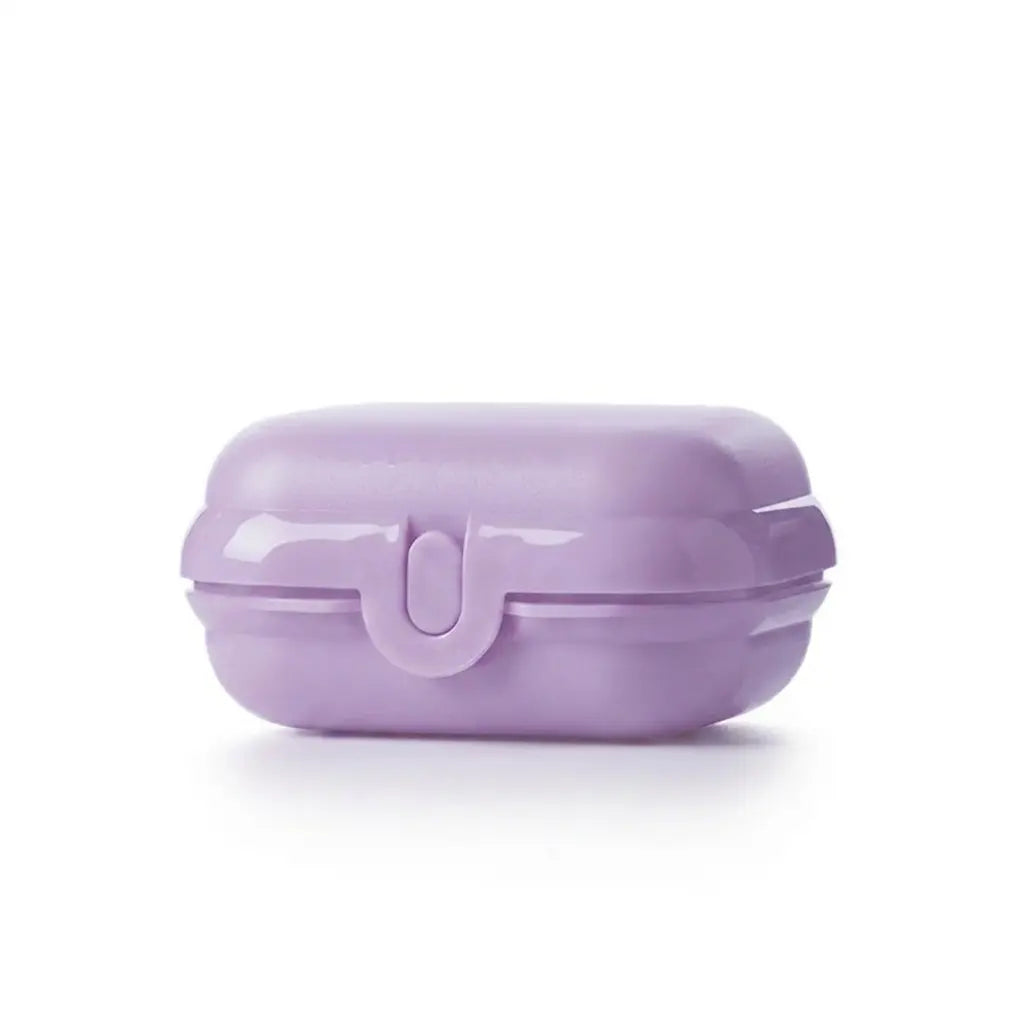 Oyster Mini Twin Box von der Marke Tupperware / in der Farbe Flieder mit BigT Design / Perfekt für Unterwegs / Ideal zum Transportieren von Kleinigkeiten / Umweltfreundlich / Handlich dank Abgerundeter Form / Hier direkt online kaufen 