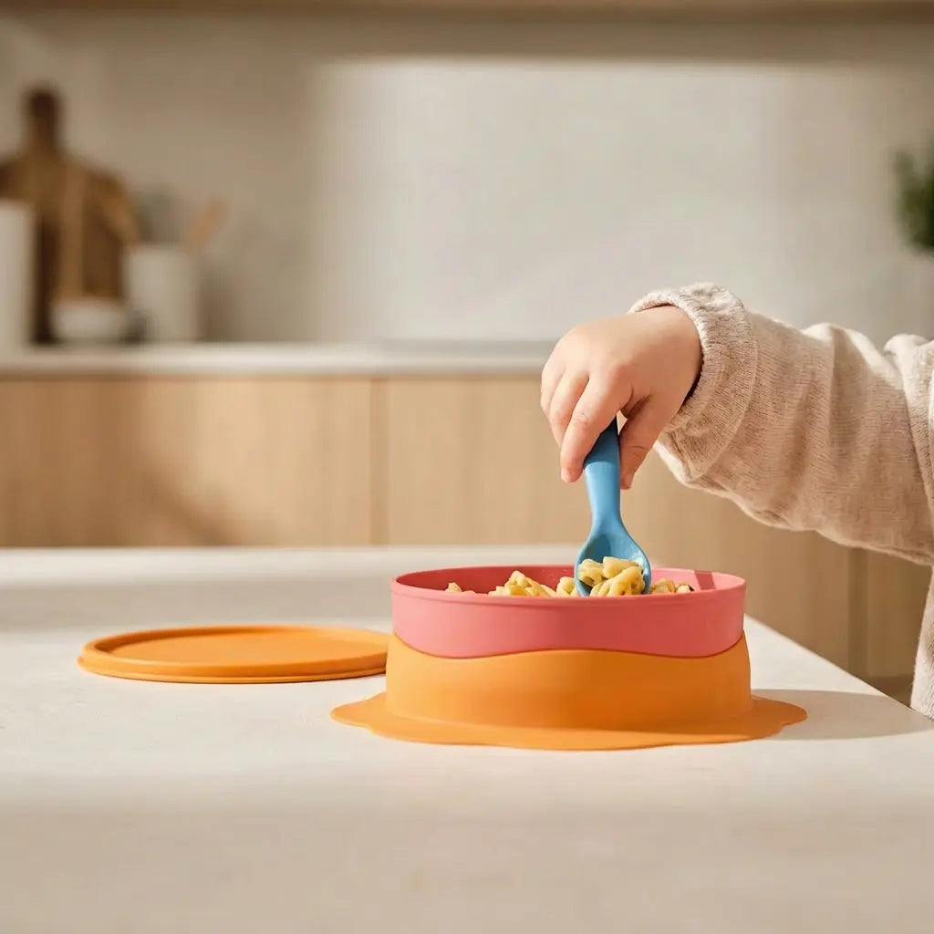 TupperCare Soft-Fütterlöffel mit Box C116 von der Marke Tupperware / Tupperware Kinderbesteck / Besteck Set / Besteck mit Transportbox / Ideal für Unterwegs / einfach verstaubar / Hier direkt online kaufen