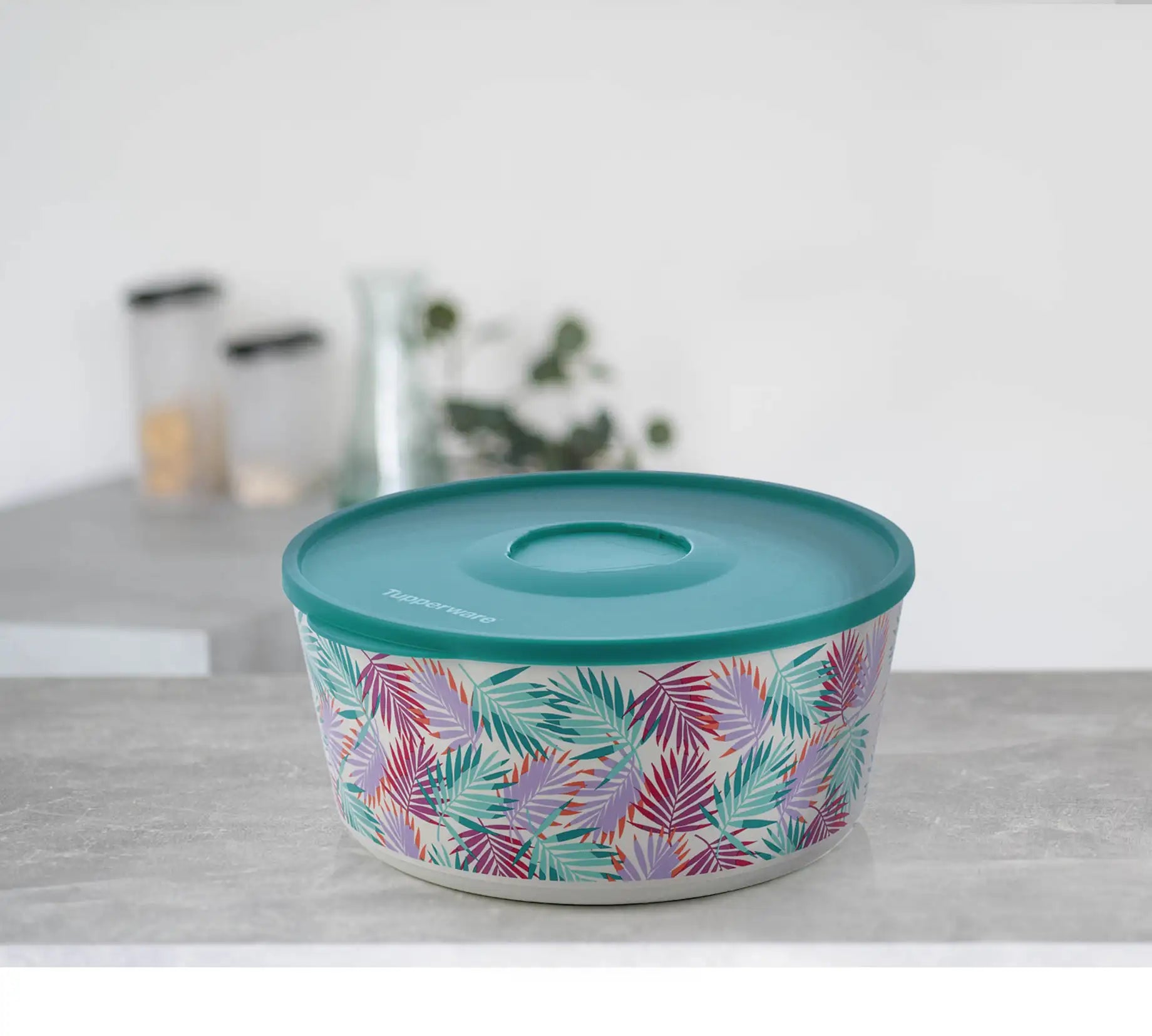 Tropicana 4,3 L Iluminas Lebensmittelbehälter von der Marke Tupperware / mit Tropischen Design / Stapalbar / Ideal zum Aufbewahren / Hier direkt online kaufen 