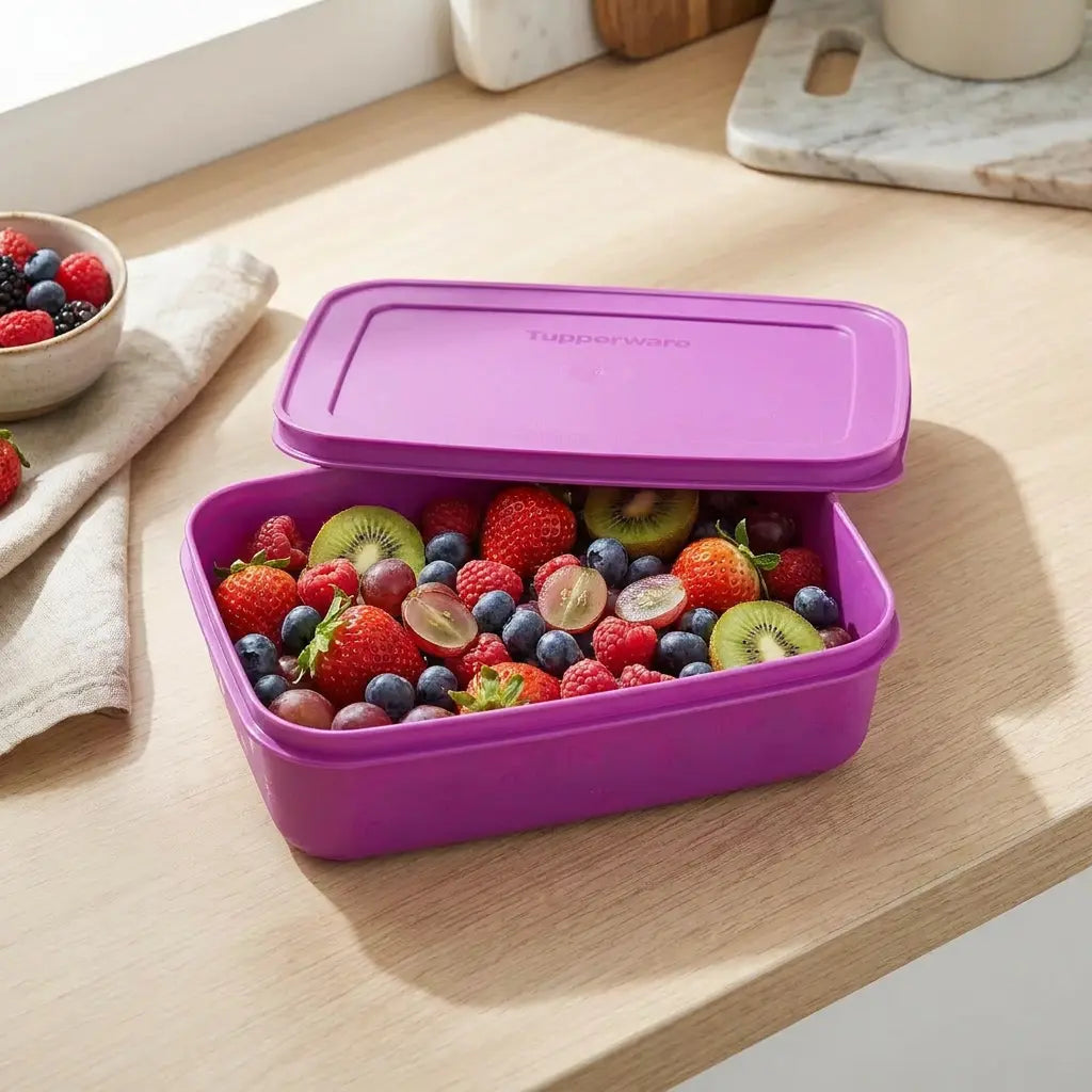 Eiskristall Gefrierbehälter 1 Liter G036 von der Marke Tupperware / Behälter in der Farbe Lila / Ideal zum Einfrieren und Aufbewahren / Flache dose / Hier direkt online kaufen