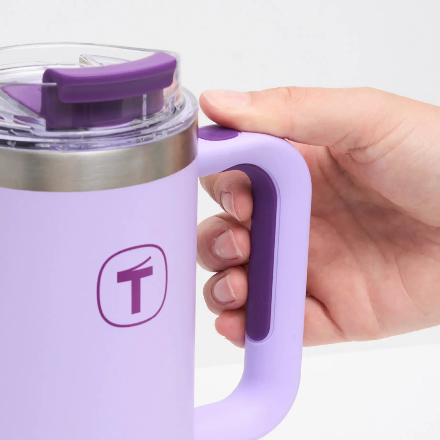 Big T Tumbler 1,1 Liter von der Marke Tupperware / in der Farbe Lila / Isolierbehälter / Isolierbecher / hält Getränke Warm oder Kalt / ideal für Unterwegs / Auslaufsicher / Hier direkt online kaufen 