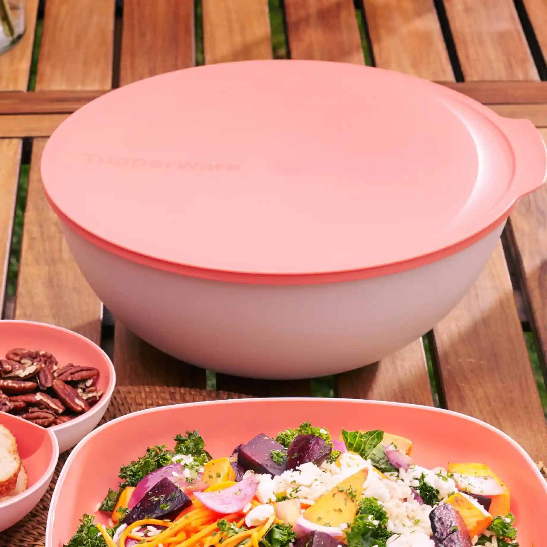 Allegra 5l Schüssel in Orange von der Marke Tupperware / Frischhalten und Servieren / mit Deckel / Ideal für Obst, Chips, Brötchen, und Brot / Hier direkt online kaufen