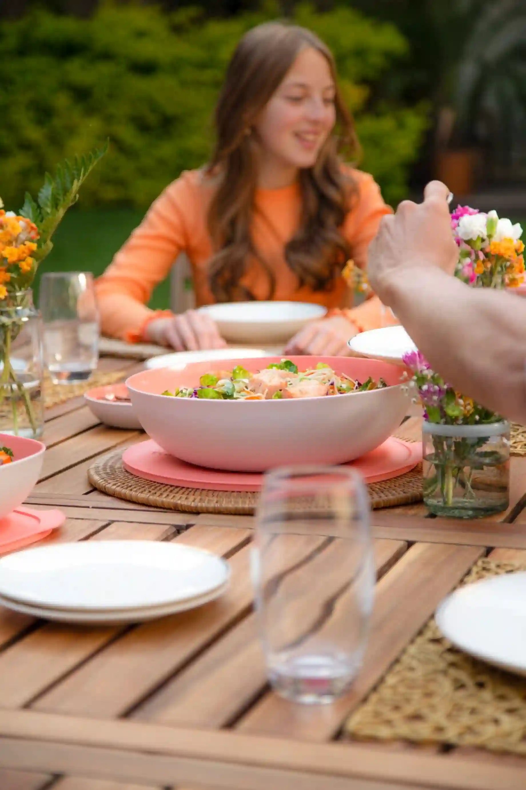 Allegra 5l Schüssel in Orange von der Marke Tupperware / Frischhalten und Servieren / mit Deckel / Ideal für Obst, Chips, Brötchen, und Brot / Hier direkt online kaufen