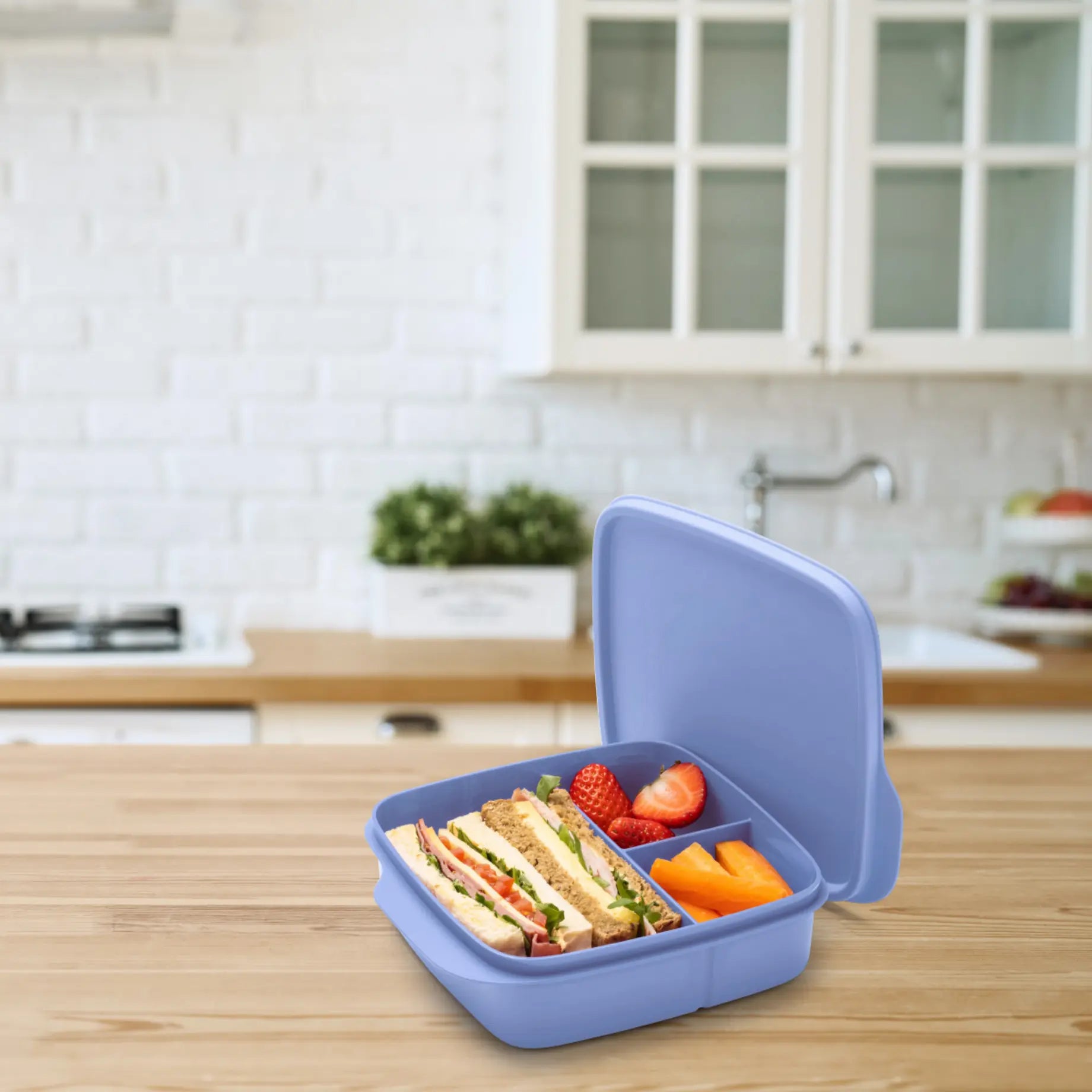 Eco+ Clevere Pause 550ml von der Marke Tupperware / in der Farbe Flieder / Spülmaschinenfest / mit 3 Praktischen Fächern / Ideal fürs Pausenbrot / Hier direkt online kaufen 