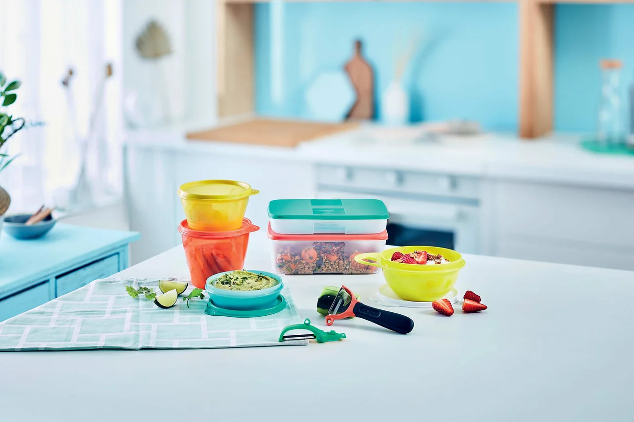 Klick-Serie Schäler von der Marke Tupperware / Glatte Klinge & Wellenschliff-Klinge / 2 in 1 / Sparschäler / Hier direkt online kaufen 