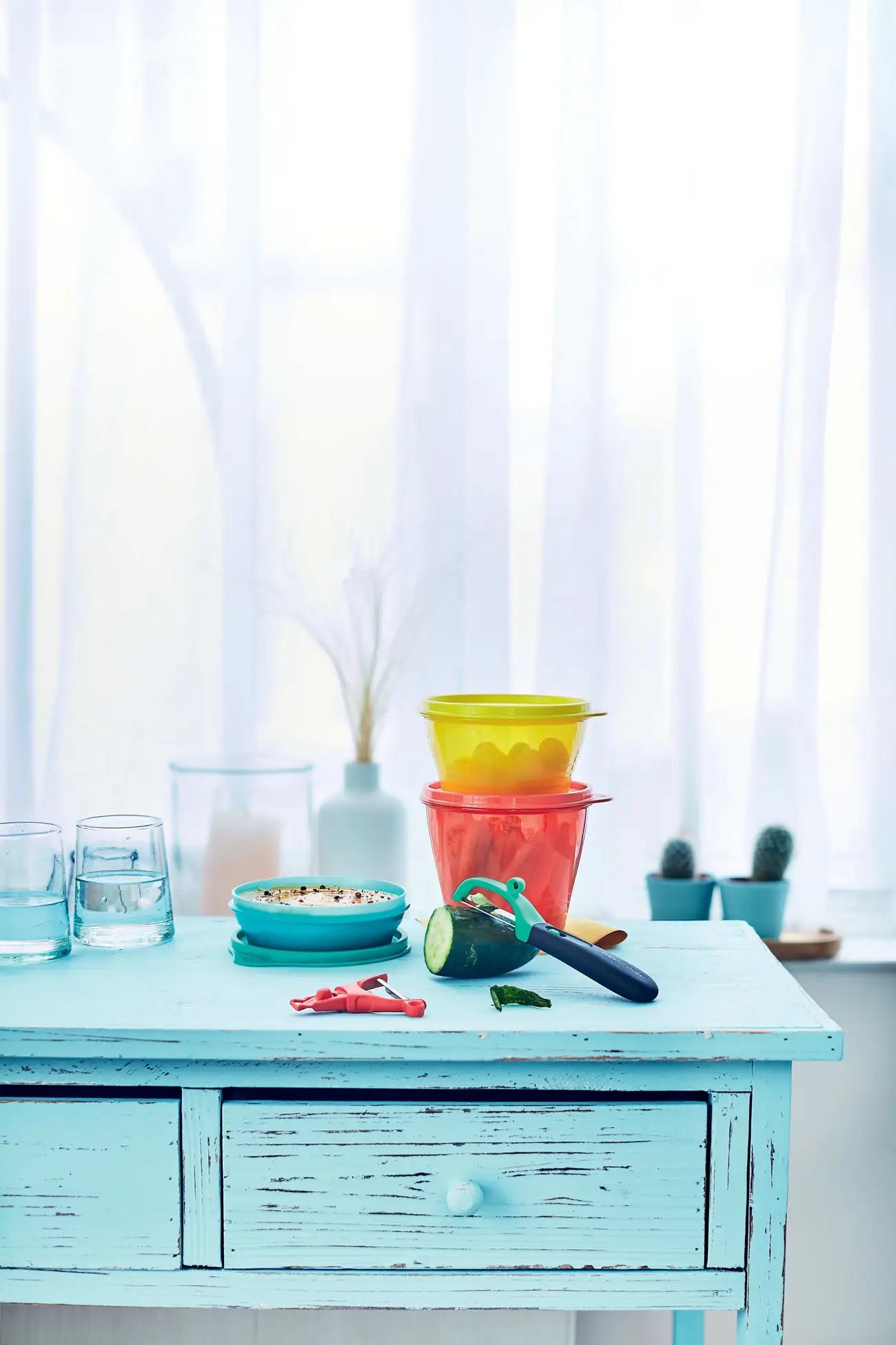 Klick-Serie Schäler von der Marke Tupperware / Glatte Klinge & Wellenschliff-Klinge / 2 in 1 / Sparschäler / Hier direkt online kaufen 