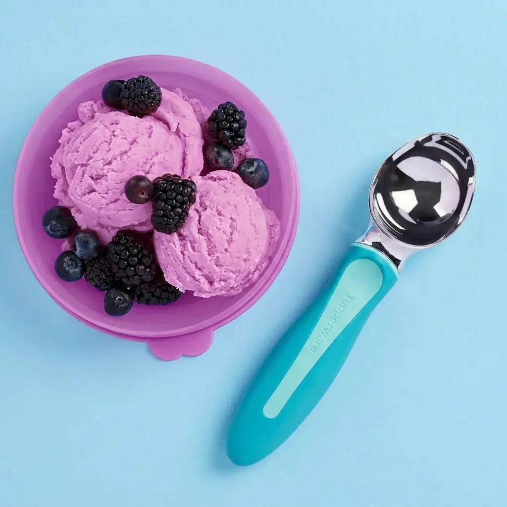 Tupperware Eisportionierer VENEZIA Hellbau + Blau D117B Die Küche / Eisportionierer Venezia Hellblau von der Marke Tupperware / Eisportionierer / Eislöffel / Eiscremeschaufel / Gourmetlöffel / Portionierer / Hier direkt online kaufen