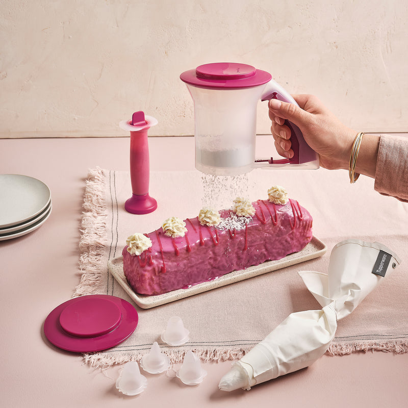 Einhandsieb Rucki-Zucki von der Marke Tupperware / Puderzuckerstreuer / Mehlsieb / mit integrierter Messskala / Hier direkt online kaufen