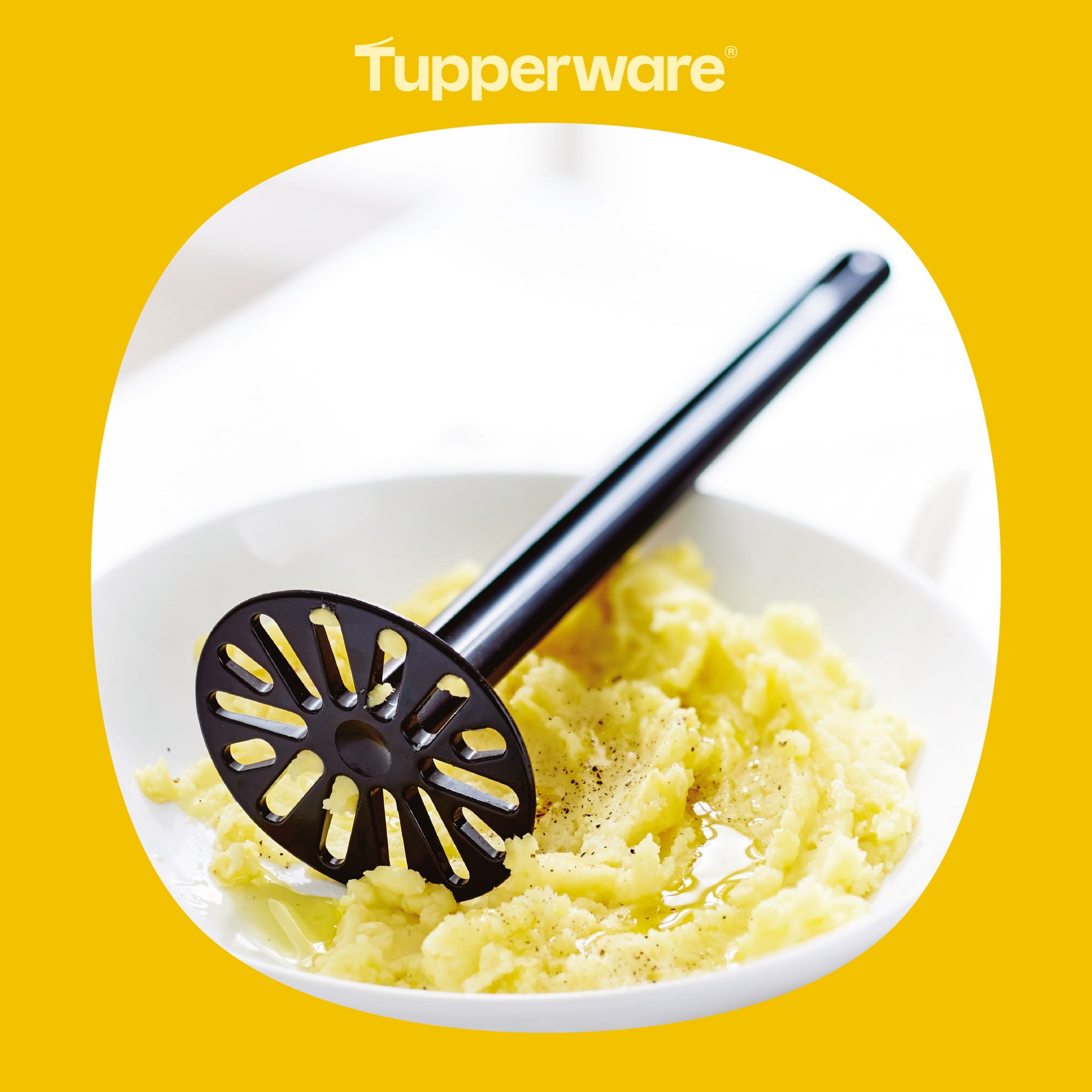 Pürier Meister von der Marke Tupperware / Kartoffelstampfer in der Farbe Schwarz / einfaches und schnelles Stampfen / der Stampfer kommt auch gut in die ecken von Schüsseln und Töpfen / ca. 28cm Lang / Hier direkt online kaufen