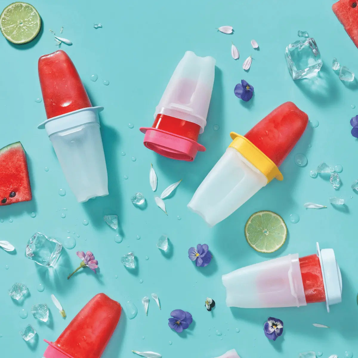 Lollitups Eisformen 65ml Eis Kristall von der Marke Tupperware / In vielen Farben erhältlich / Für Eis am Stiehl / wieder verwendbar / Beispiel Bild Lollitup mit Wassermelonen Eis / Hier direkt online kaufen 