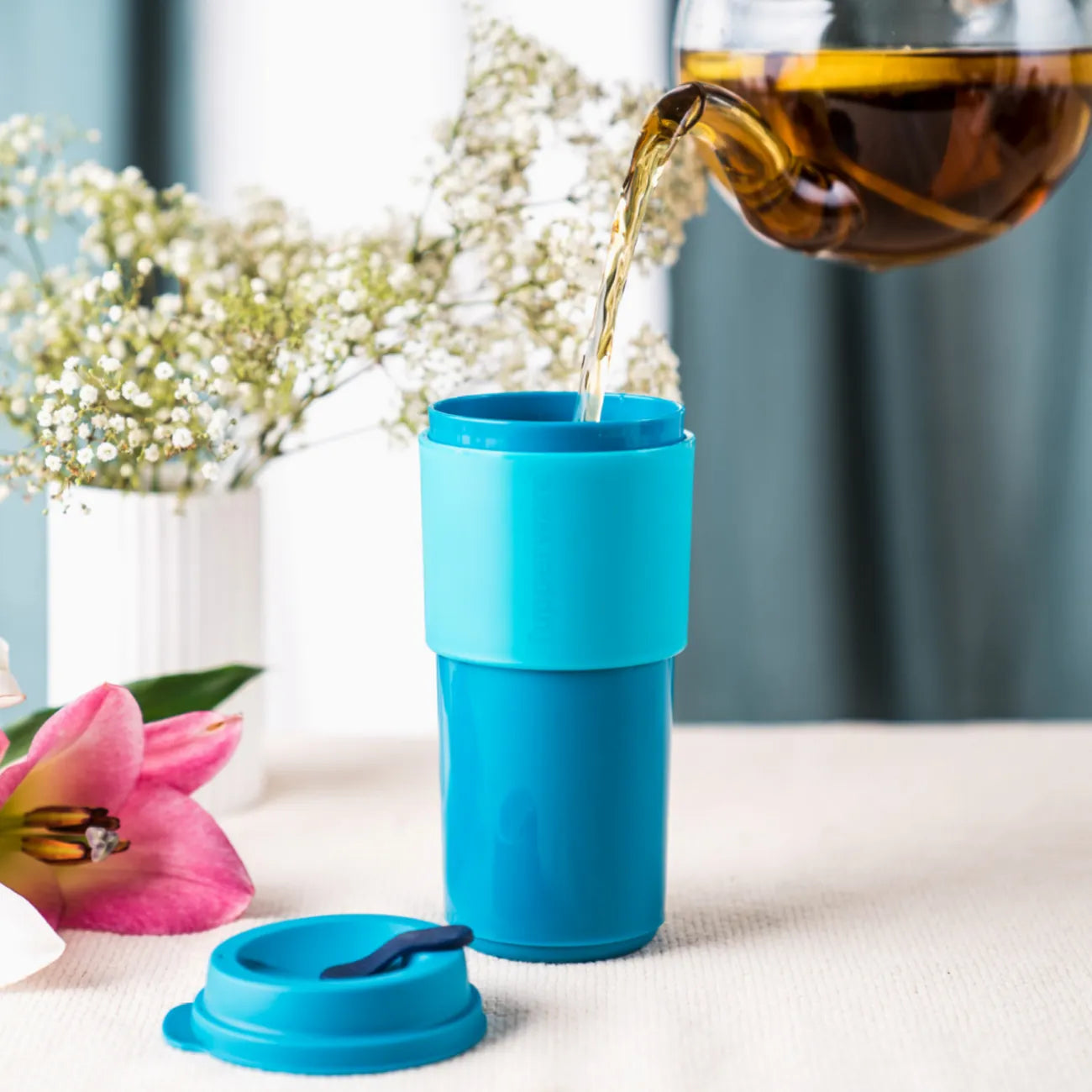 Eco+ Kaffeebecher 490ml von der Marke Tupperware / große Füllmenge für z.B extra Milchschaum / Granulierte Oberfläche für einen besseren Griff / Nachhaltig und Stylisch / Auch für Tee geeignet / Hier direkt online kaufen