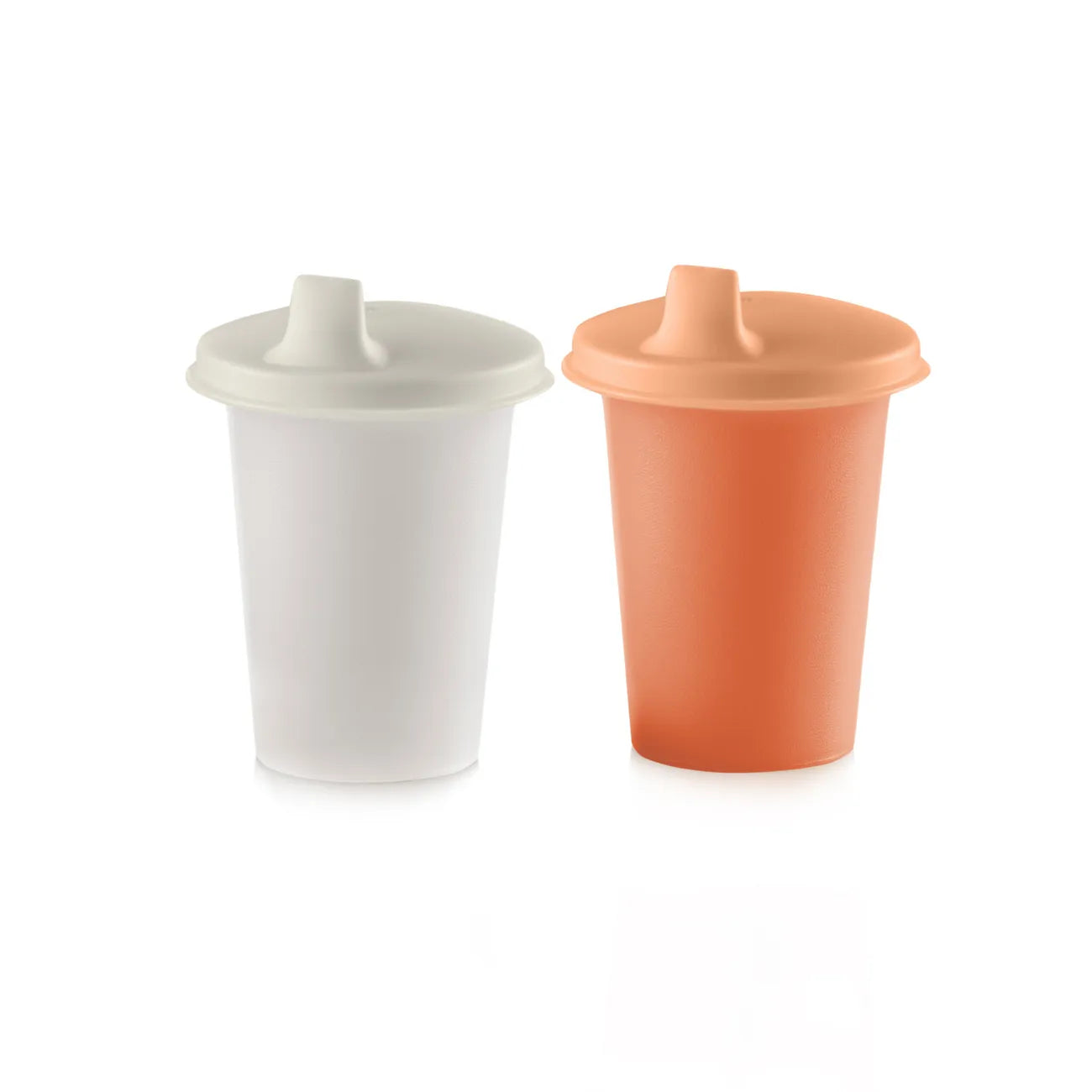 TupperCare Trinkbecher Set von der Marke Tupperware / 2 Stück / Granulierte Oberfläche sorgt für einen guten Griff / einfaches Trinken durch Trinköffnung / Für kalte und stille Getränke / Speziell für Kleinkinder / Hier direkt online kaufen