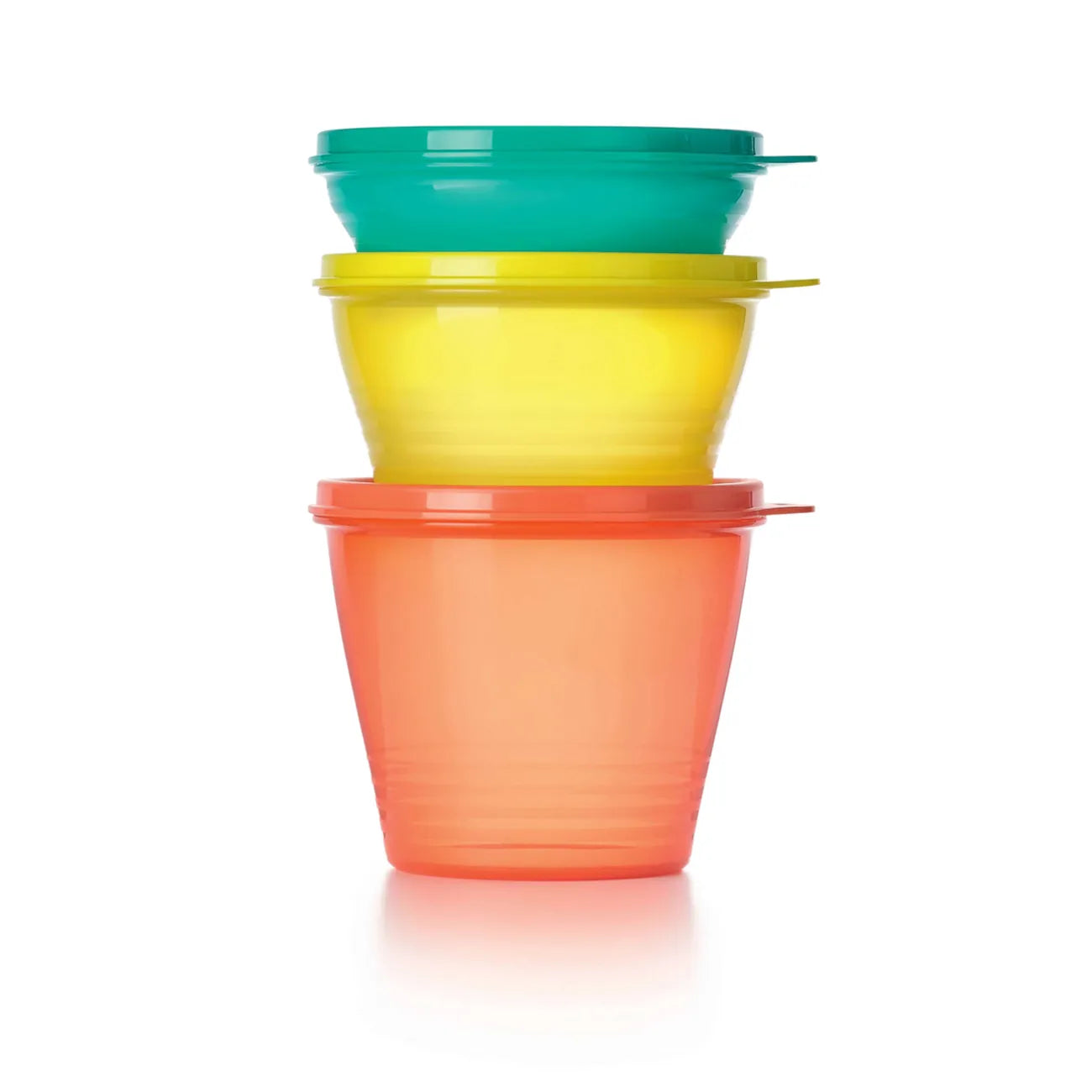 Classic Set klein 3 Bunte Frische Behälter von der Marke Tupperware / mit 240ml, 500ml und 800ml Füllmenge / Perfekt zum Mitnehmen / Luftdichter Deckel / Stapelbar / Farbenfroh / Ansicht Behälter übereinander gestapelt / Hier direkt online kaufen 