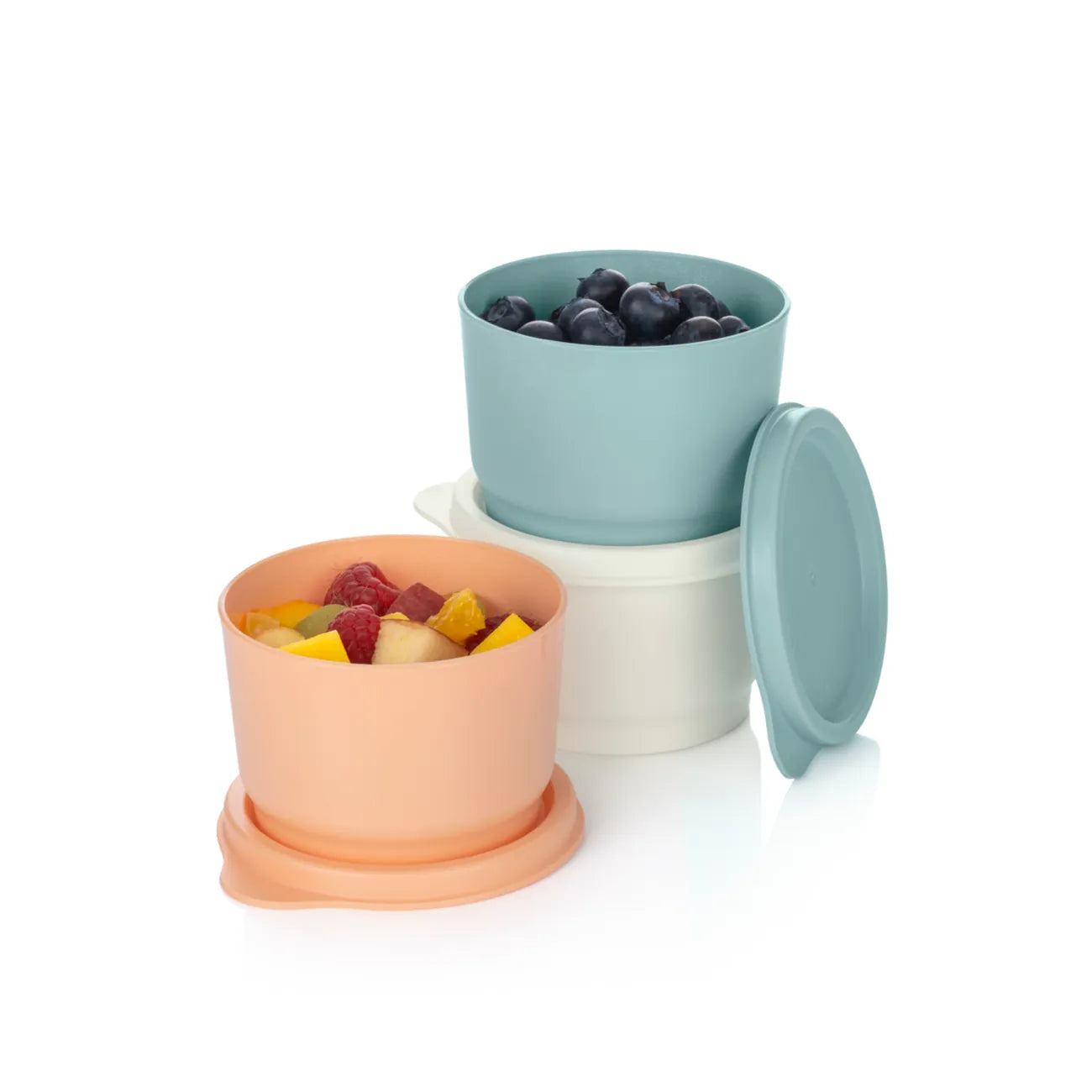 Frische Behälter Kunterbunt von der Marke Tupperware / 3x 110ml Behälter mit Deckel / Fröhlich und Bunt / Snackbehälter / Stapelbar / auch Perfekt geeignet für Bastelmaterial / Beispielbild gefüllt mit Snacks 4 / Hier direkt online kaufen