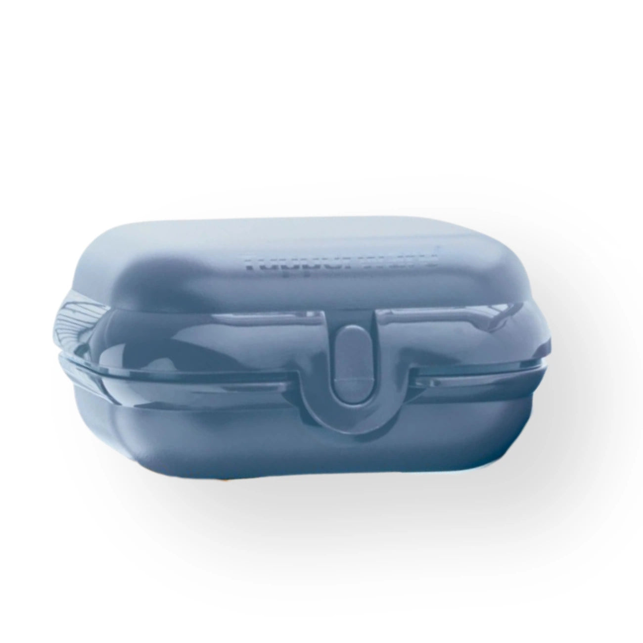 Oyster Mini Box von der Marke Tupperware / in der Farbe Grau Blau / Perfekt für Unterwegs / Ideal zum Transportieren von Kleinigkeiten / Umweltfreundlich / Handlich dank Abgerundeter Form / Hier direkt online kaufen 