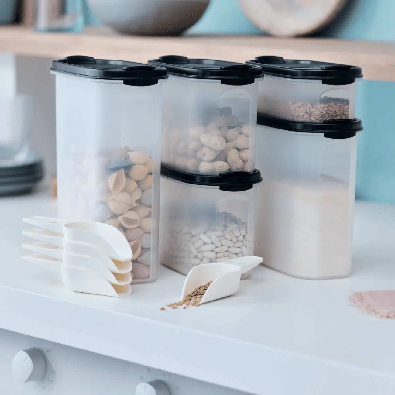 Nährmittel- Schippe von der Marke Tupperware / in der Farbe Weiß / Haushaltshelfer / Hier online kaufen