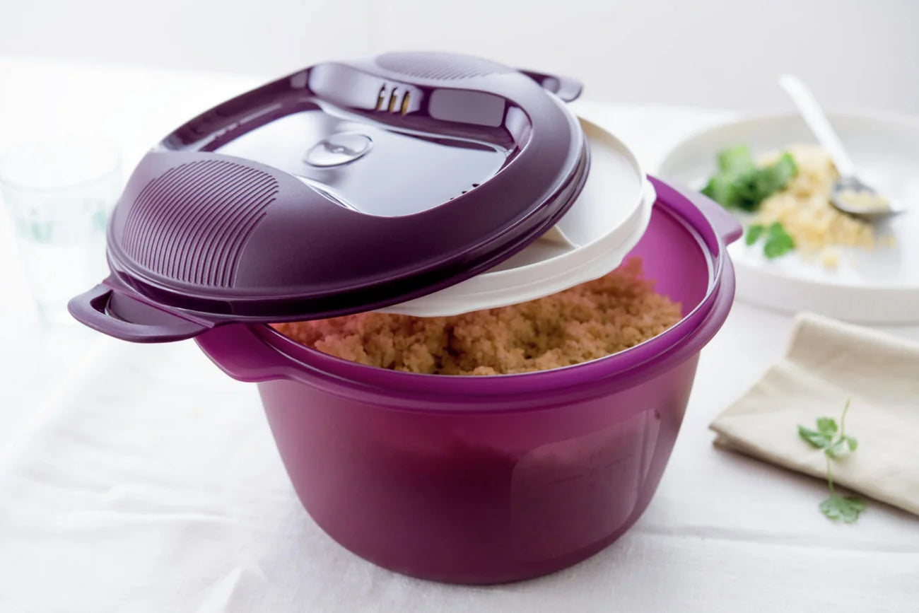 Großer Reis-Meister 3 L von der Marke Tupperware / in der Farbe Lila / Mikrowellen Reis-Kocher / zum kochen von Reis oder Getreide / mit Cleveren Einsatz der das Überkochen verhindert / Hier direkt online kaufen 