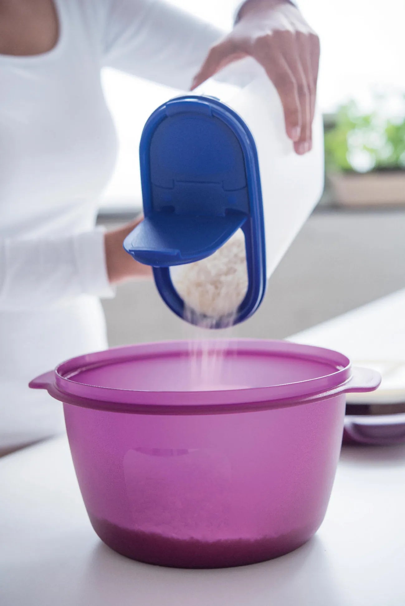 Großer Reis-Meister 3 L von der Marke Tupperware / in der Farbe Lila / Mikrowellen Reis-Kocher / zum kochen von Reis oder Getreide / mit Cleveren Einsatz der das Überkochen verhindert / Hier direkt online kaufen 