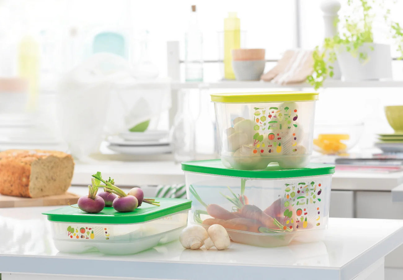 KlimaOase 4,4 L Frischhaltebox von der Marke Tupperware / Nachhaltig und Effizient / Verlängert die Haltbarkeit von Obst und Gemüse / Stapelbar / Einzigartiges System zur Regulierung von Luftmenge und Feuchtigkeit / mit integriertem Frischegitter gegen überschüssige Feuchtigkeit / Hier direkt online kaufen