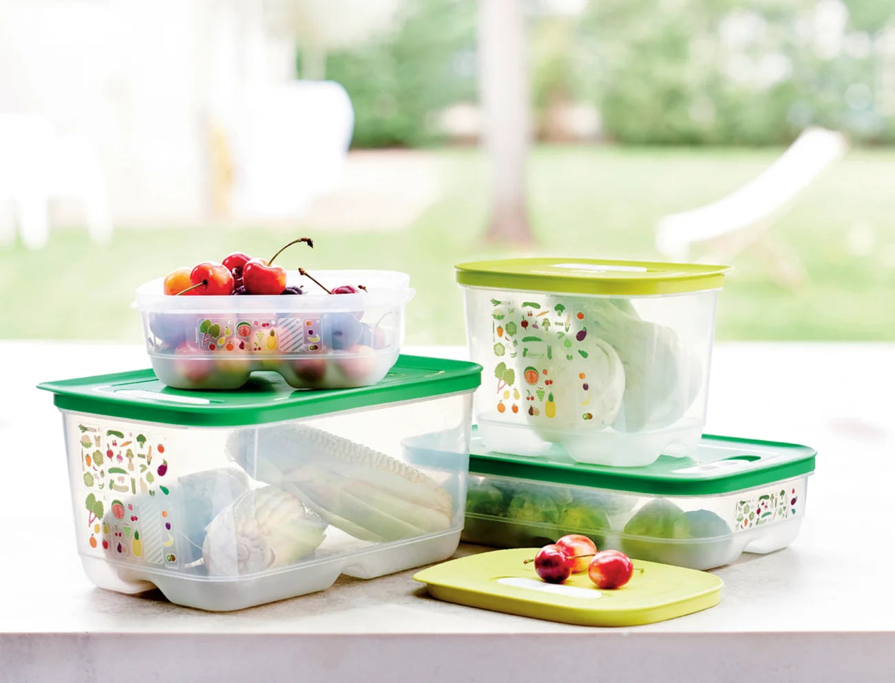 KlimaOase 4,4 L Frischhaltebox von der Marke Tupperware / Nachhaltig und Effizient / Verlängert die Haltbarkeit von Obst und Gemüse / Stapelbar / Einzigartiges System zur Regulierung von Luftmenge und Feuchtigkeit / mit integriertem Frischegitter gegen überschüssige Feuchtigkeit / Hier direkt online kaufen