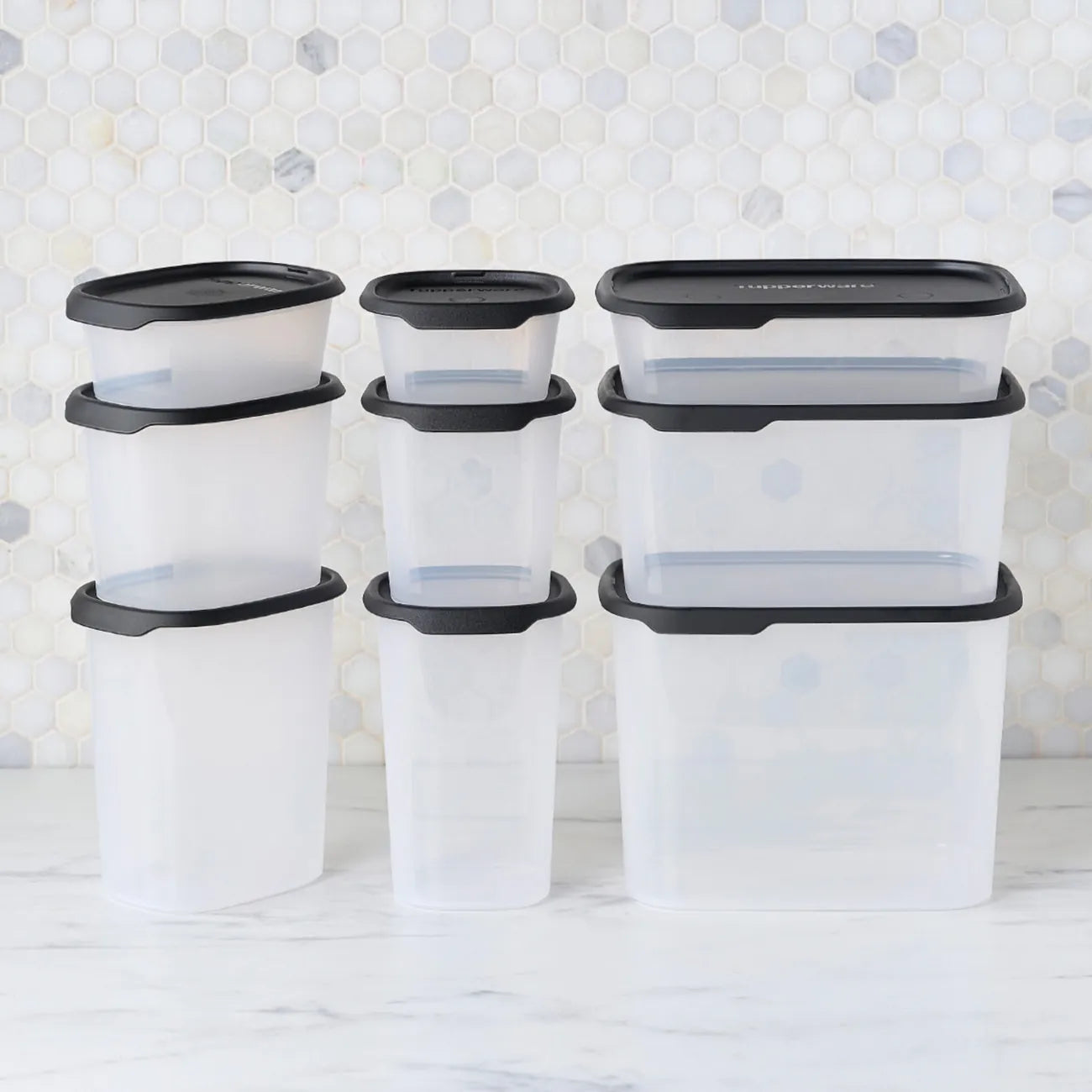 One Touch Fresh rechteckig 2,8 Liter von der Marke Tupperware / Vorratsbehälter / in der Farbe Schwarz / Aufbewahrungsbehälter / Ideal für Trockenvorräte / Luft und Wasserdicht schließend / Hier direkt online kaufen