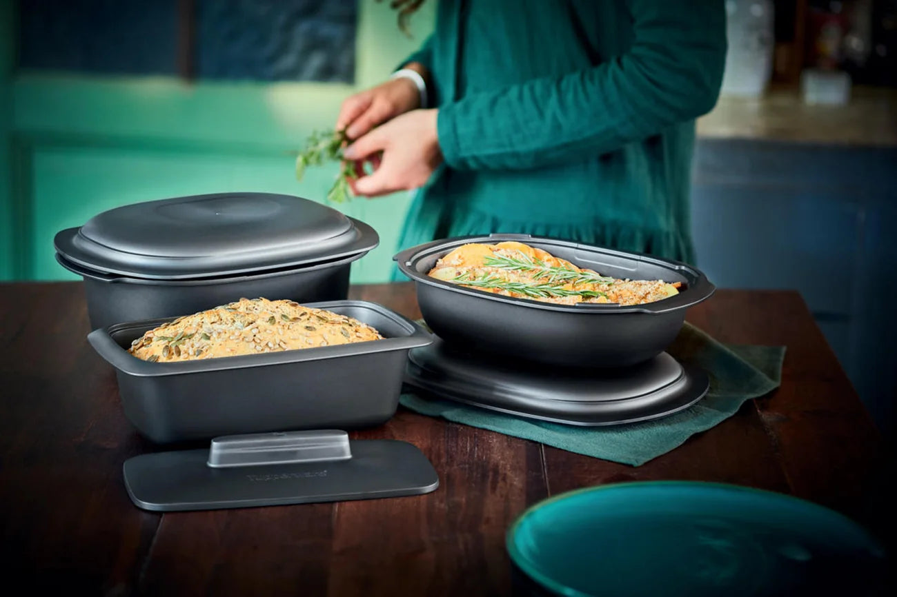UltraPro Kastenform 1,8 L von der Marke Tupperware / geeignet für Mikrowelle und Backofen / ideal für Brote, Kuchen und leckere Pasteten oder Aufläufe / für gleichmäßiges Garen / Hier direkt online kaufen
