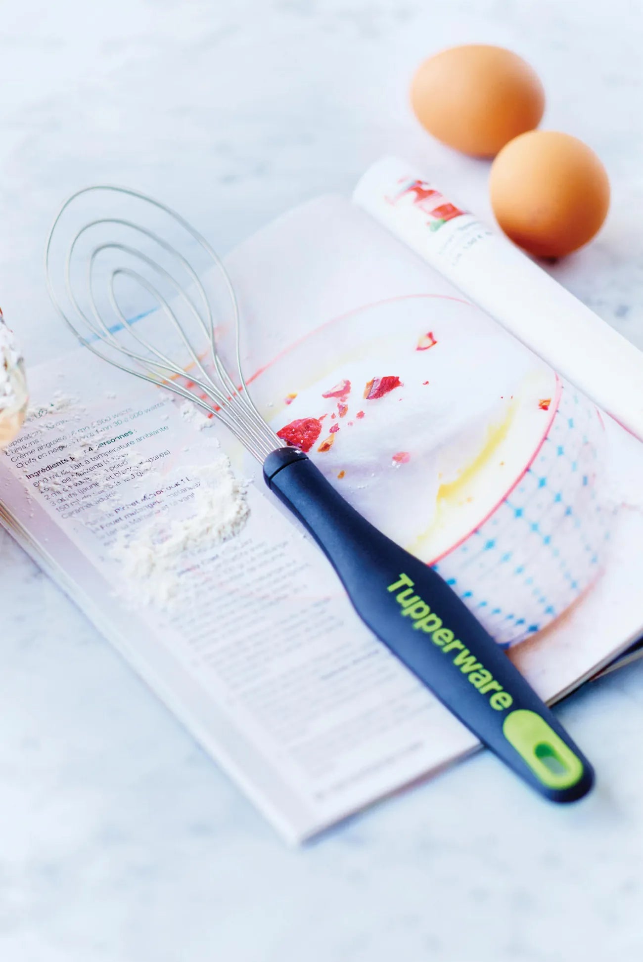 Griffbereit Tellerbesen von der Marke Tupperware / mit ergonomischen Griff / Ideal zum aufschlagen von Sahne / Hier direkt online kaufen 