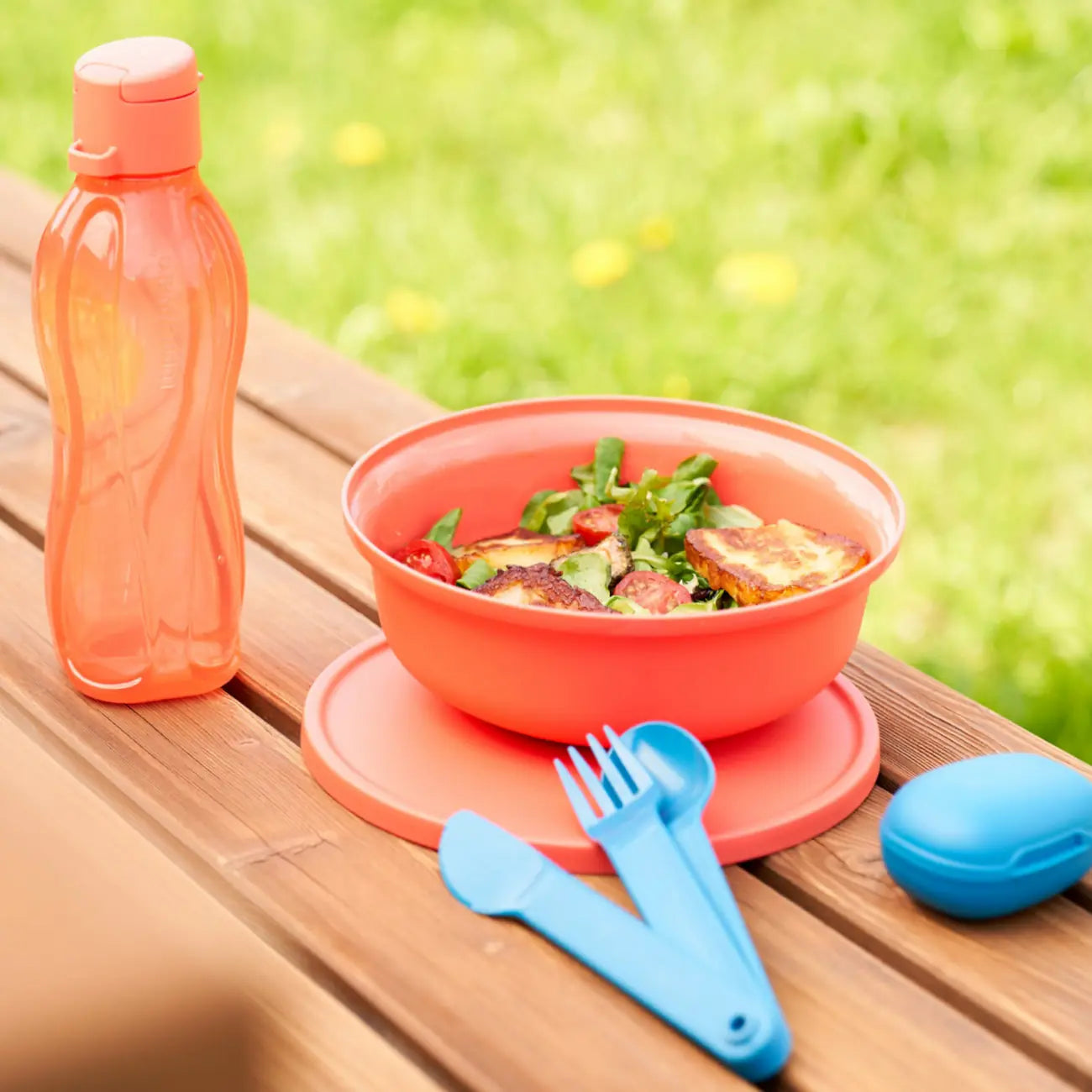 Aloha Servierschale von der Marke Tupperware / mit luft- und wasserdichtem Deckel / Ideal fürs Buffet und zum Transportieren / modular Stapelbar / Platzsparend ineinander Stapelbar / Servier Schüssel / Hier direkt online kaufen