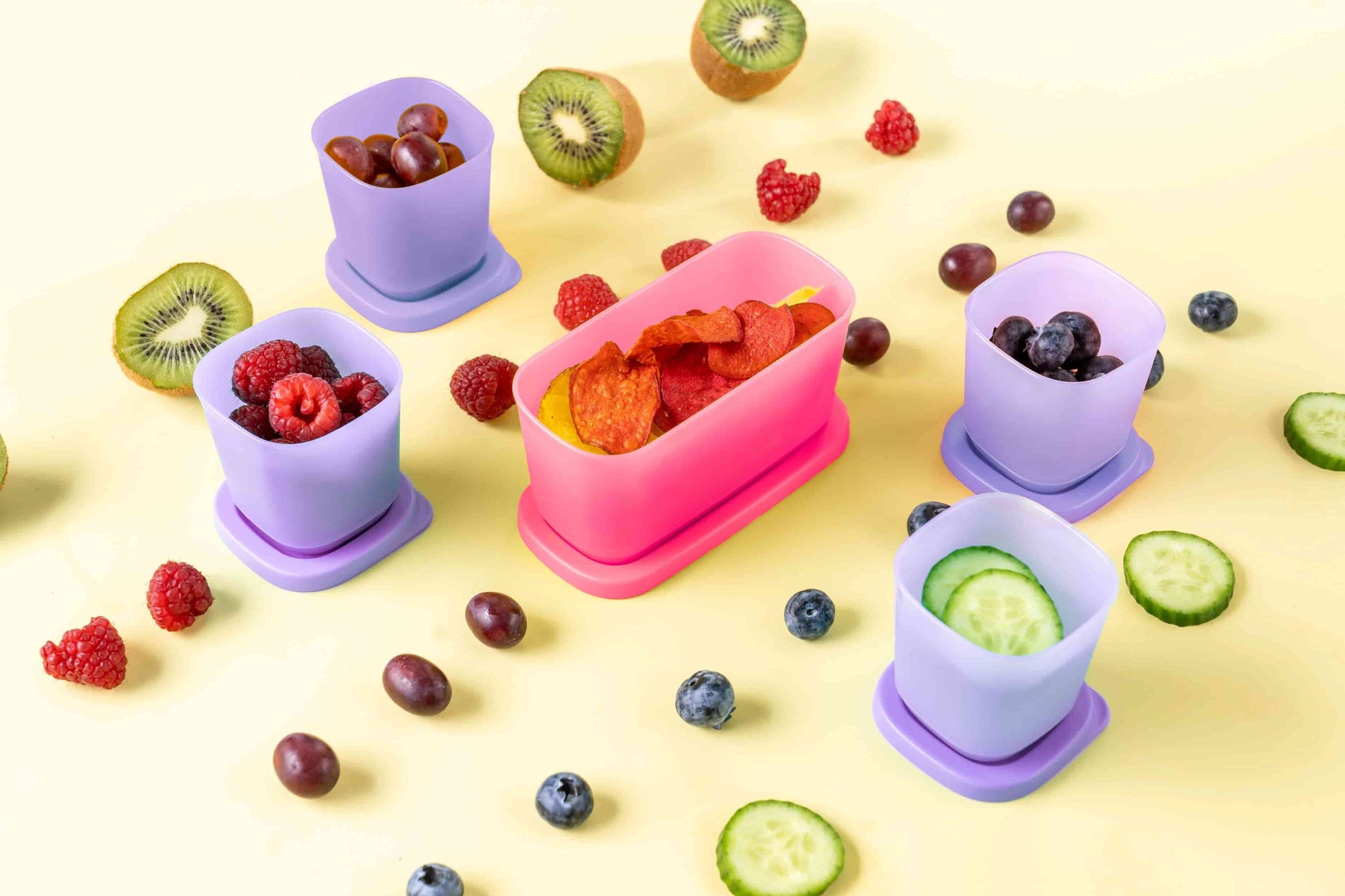 Cubix mini 250ml von der Marke Tupperware / in der Farbe pink / Aufbewahrungsbox / Snack box / Vorratsbehälter / Ideal zum Organisieren und mitnehmen / dichtschließender Deckel / Platzsparend verstaubar / Hier direkt online kaufen