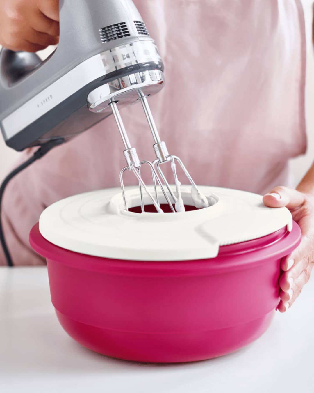 Rührschüssel Pro von der Marke Tupperware / Rührschüssel mit Extra Spritzschutzdeckel / Hier direkt online kaufen 
