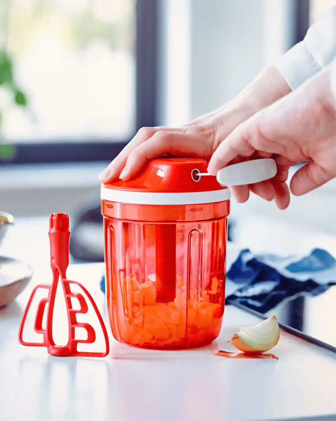 SuperSonic Küchenhelfer von der Marke Tupperware / zum Rühren, Mixen und Pürieren / Hier direkt online kaufen