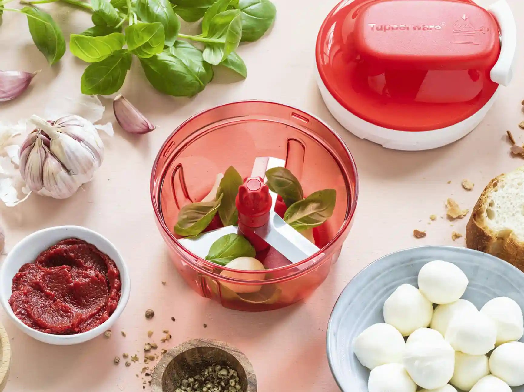 SuperSonic Küchenhelfer von der Marke Tupperware / zum Rühren, Mixen und Pürieren / Hier direkt online kaufen