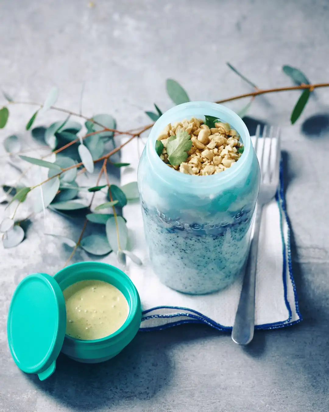 Platzsparend & stapelbar