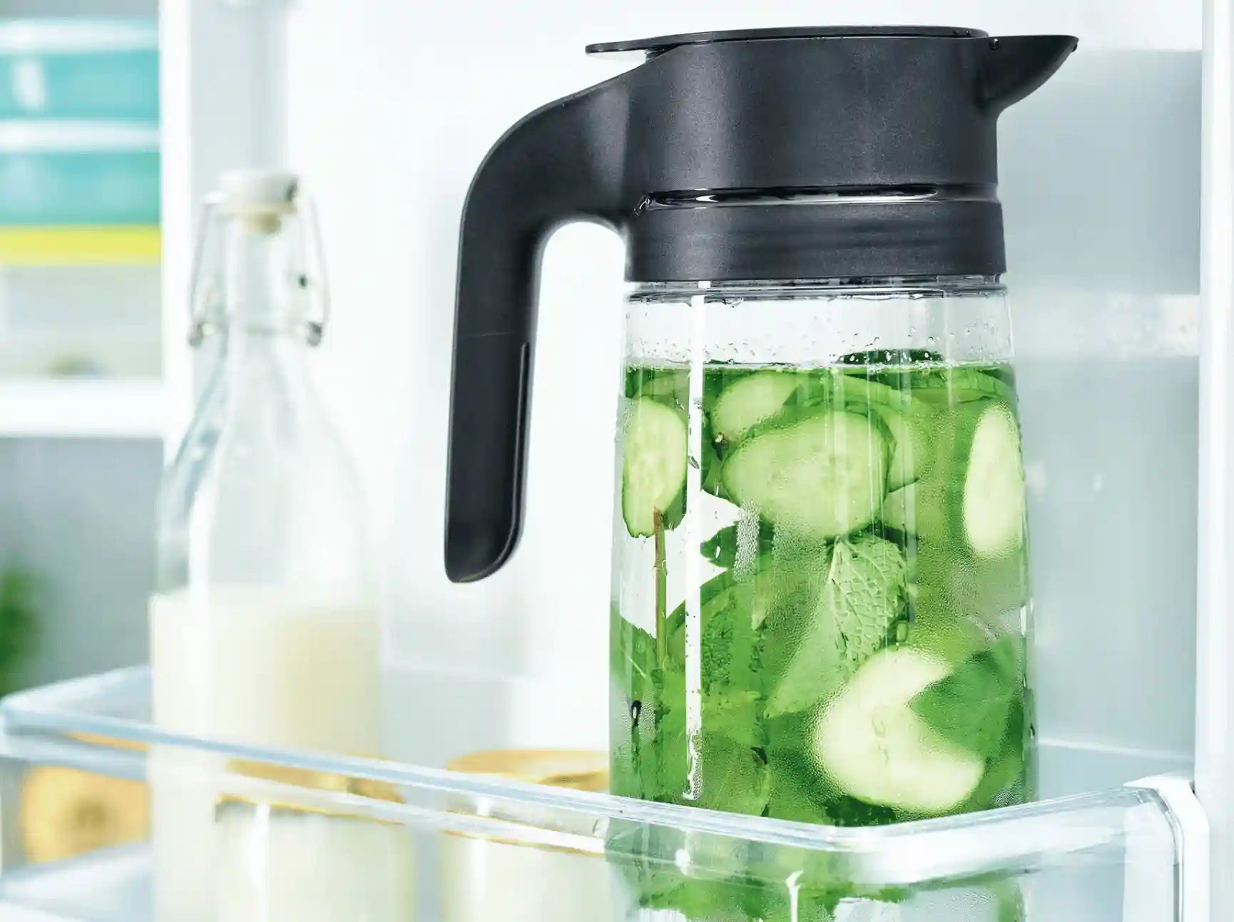 Clear Line Tuppertime Kanne von der Marke Tupperware / Elegante Servierkanne / Hier direkt online kaufen