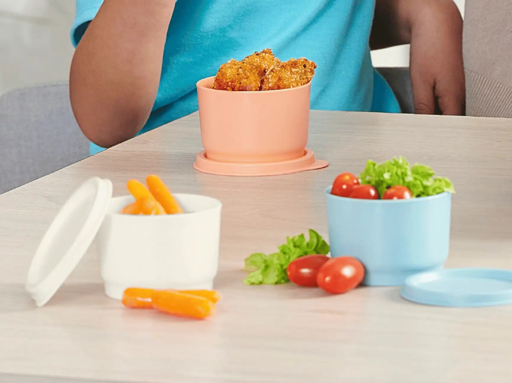 Kunter Bund Frische Behälter von der Marke Tupperware / 3 Bunte Dosen / Hier irekt online kaufen