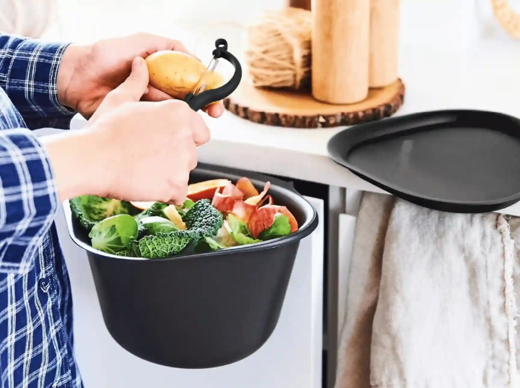 pSeo Adretto / Küchenabfall Behälter / Ideal kombinierbar mit dem Lager Trio