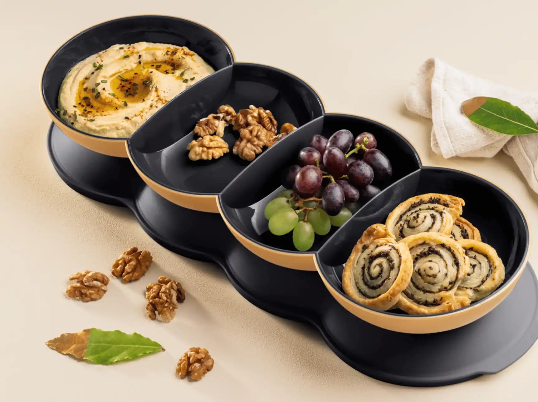 Allegra Schüssel von der Marke Tupperware / Servierschüssel mit Deckel / Perfekt für jede Grillparty, Familienfeier oder auch Picknick / Hier direkt online kaufen 